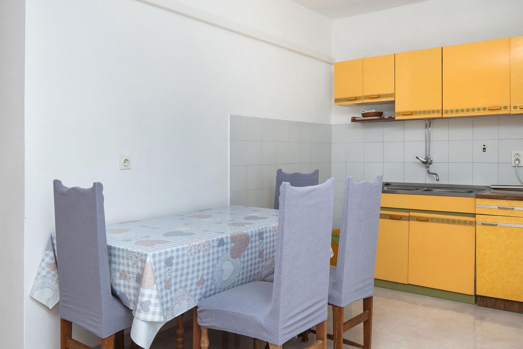 Apartment Ljuba Primošten Eksteriør bilde