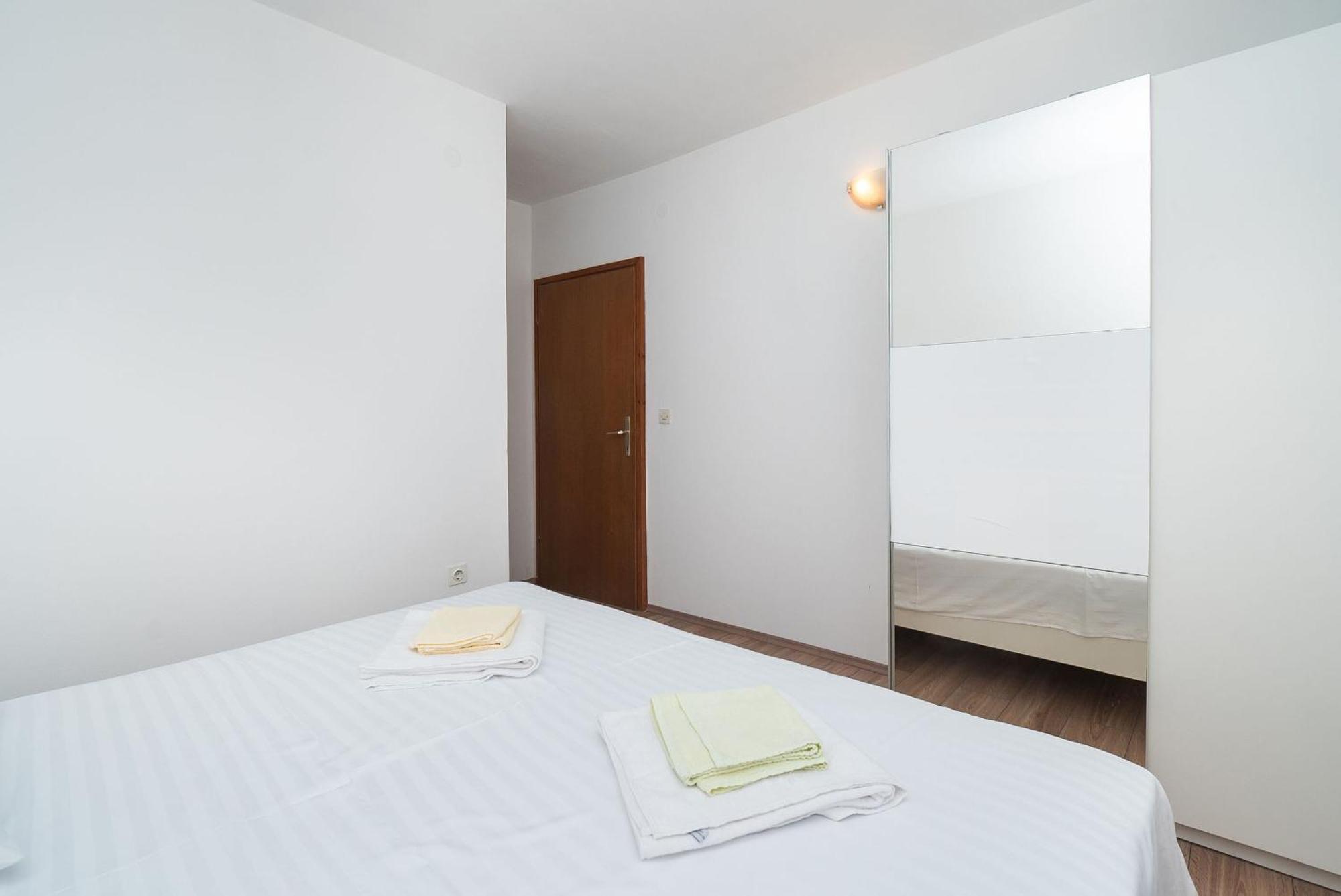 Apartment Ljuba Primošten Eksteriør bilde
