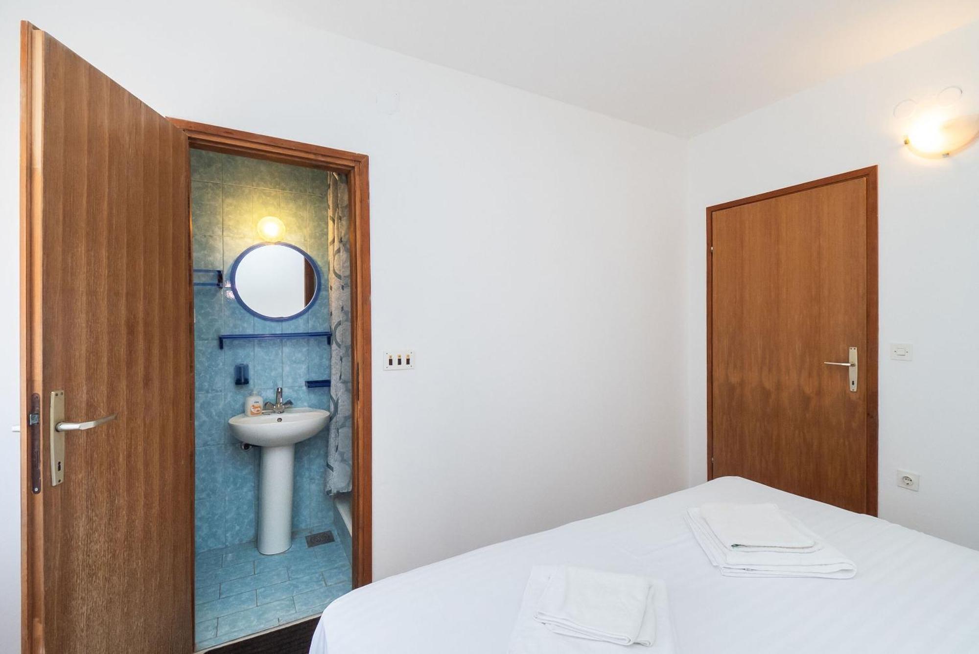 Apartment Ljuba Primošten Eksteriør bilde