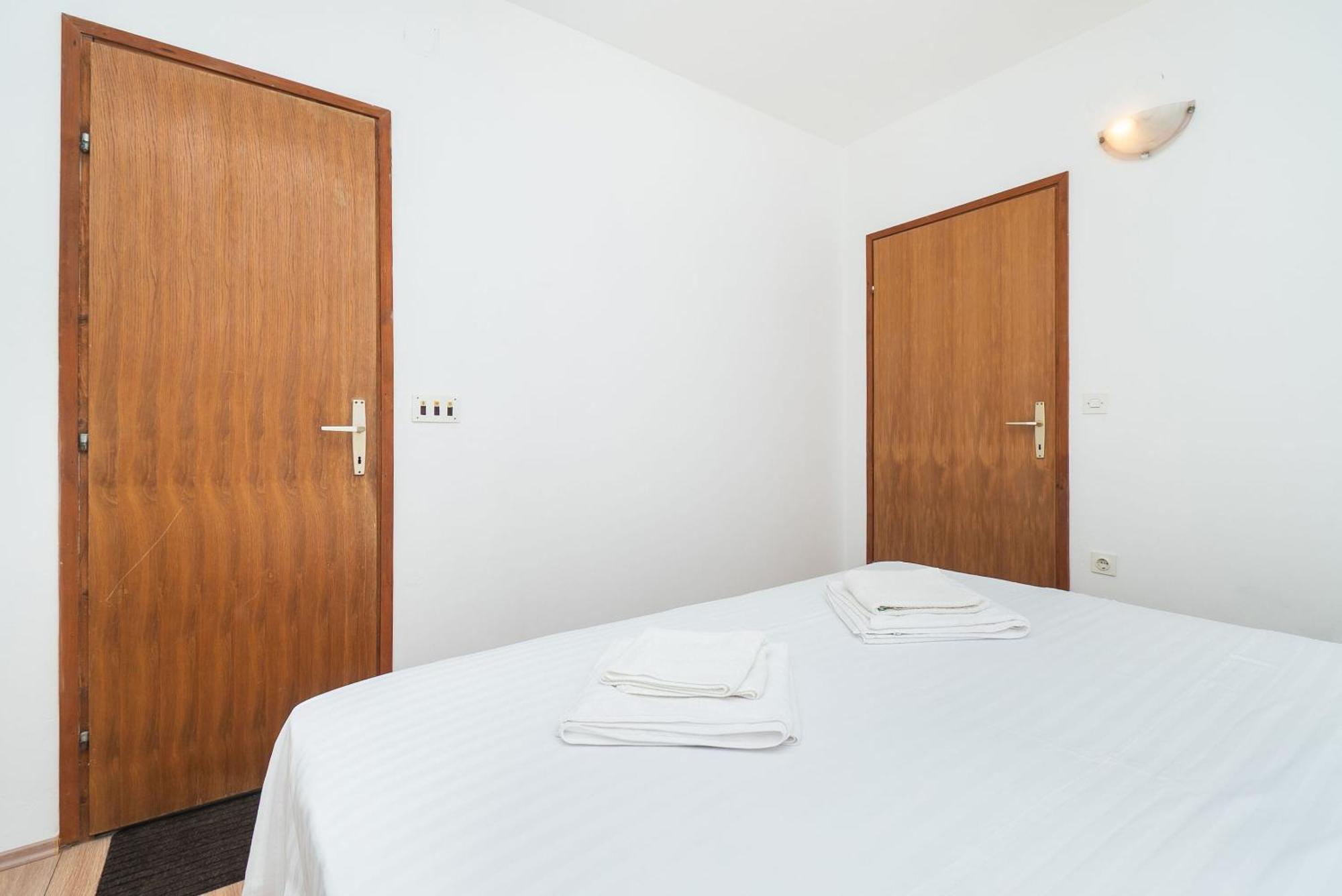 Apartment Ljuba Primošten Eksteriør bilde