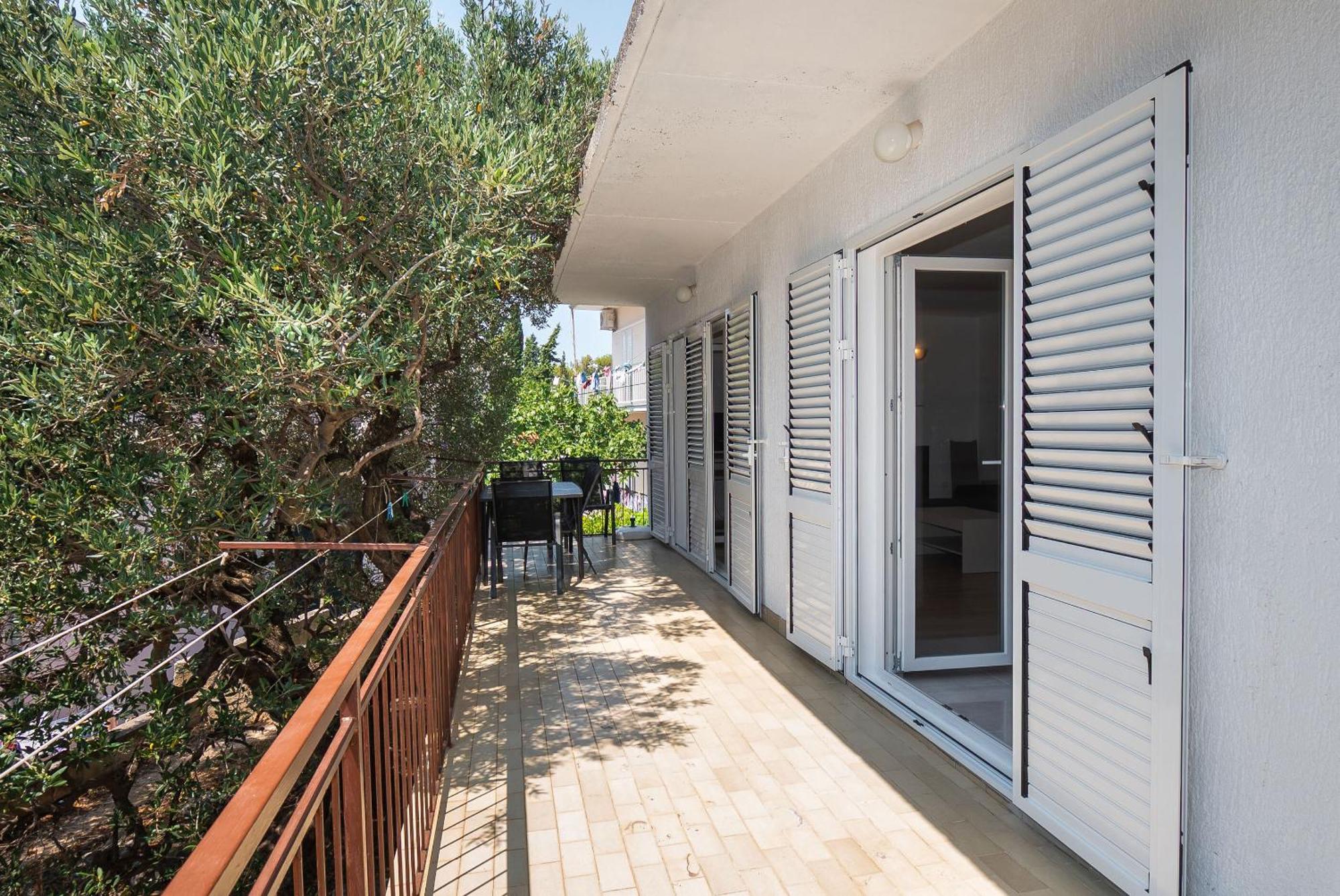 Apartment Ljuba Primošten Eksteriør bilde