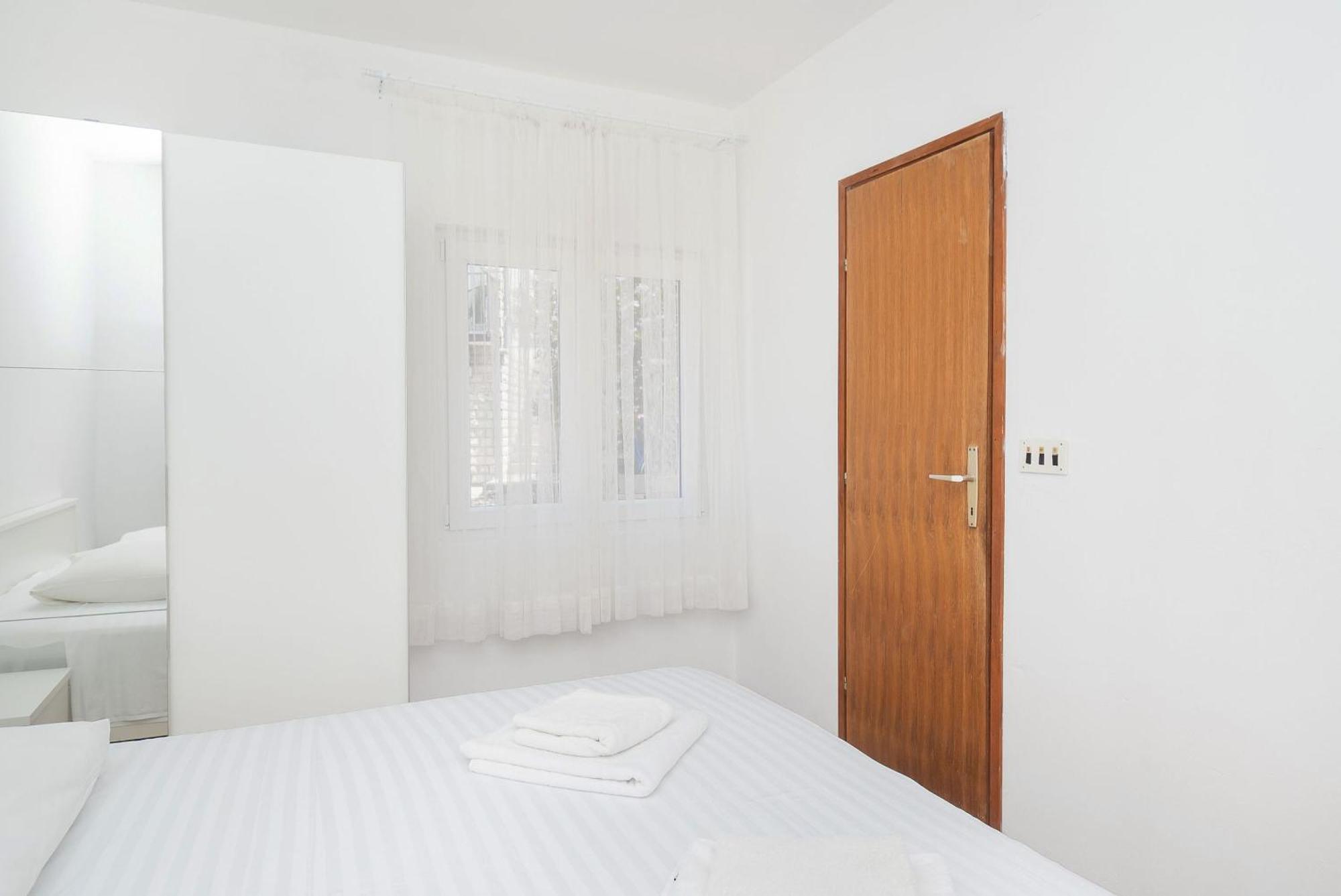 Apartment Ljuba Primošten Eksteriør bilde